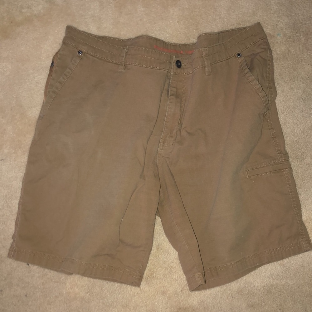 Khaki shorts men’s size XXL fits 36in - 40in. Designer brand new without tags!